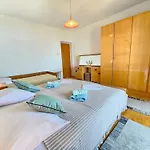 Fuer 7 Personen Mit Terrasse Und Meerblick By Interhome * Novi Vinodolski