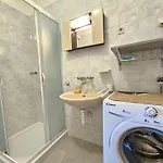 Fuer 7 Personen Mit Terrasse Und Meerblick By Interhome 노비비노돌스키