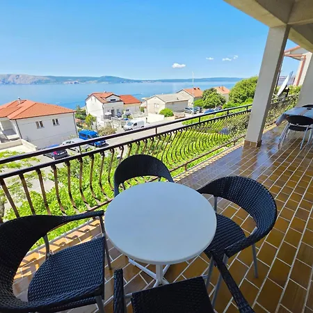 Fuer 7 Personen Mit Terrasse Und Meerblick By Interhome Апартаменты Нови-Винодолски