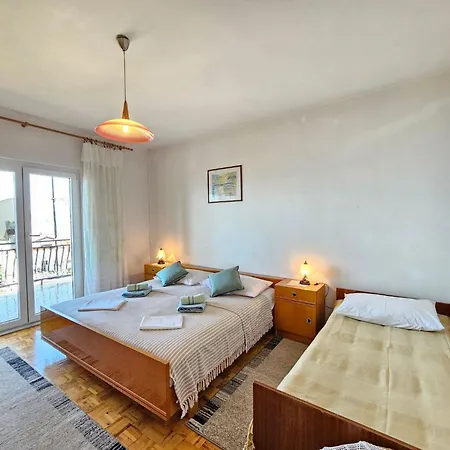 Fuer 7 Personen Mit Terrasse Und Meerblick By Interhome Апартаменты *